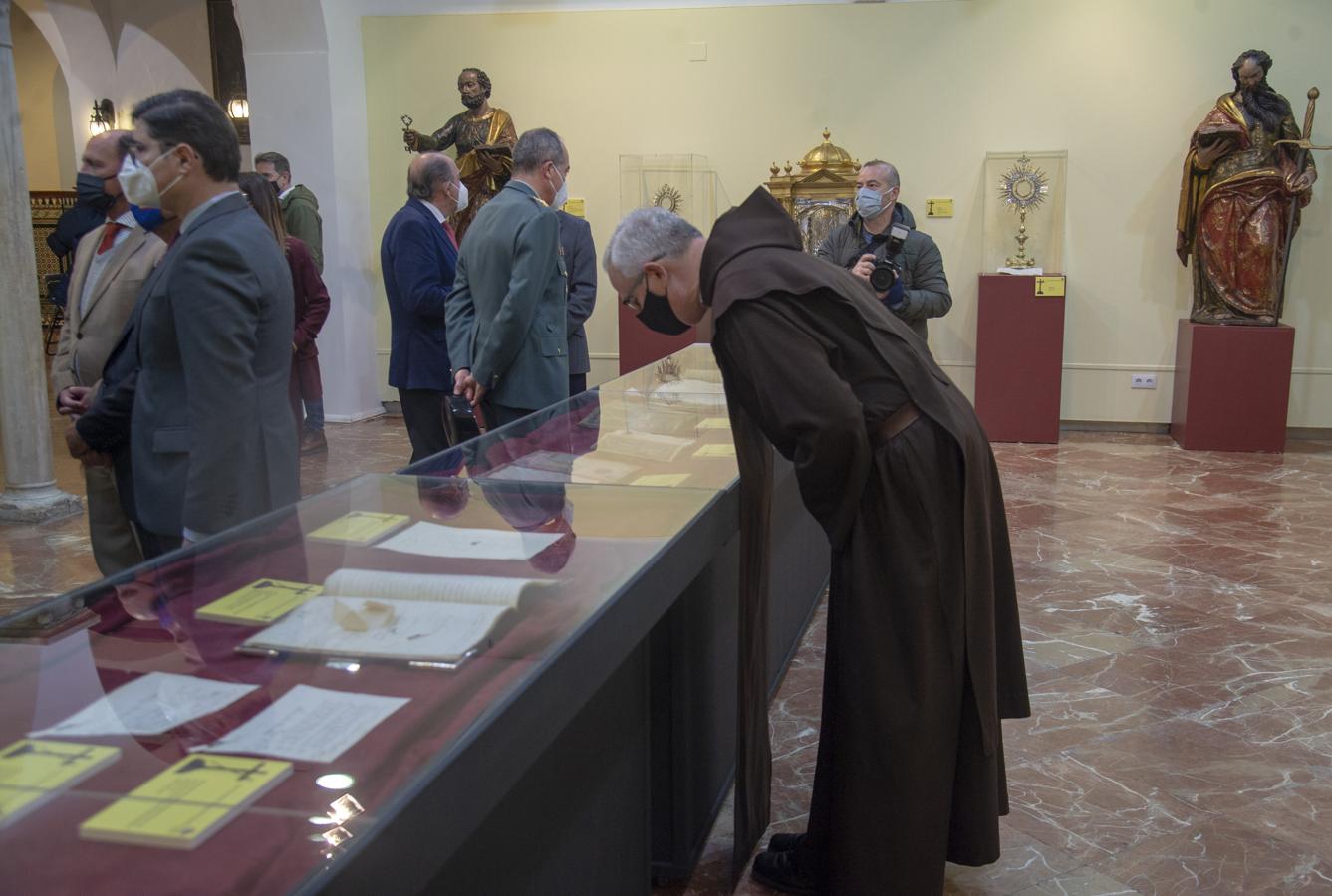 Inauguración de la exposición de la Lanzada en el Círculo Mercantil