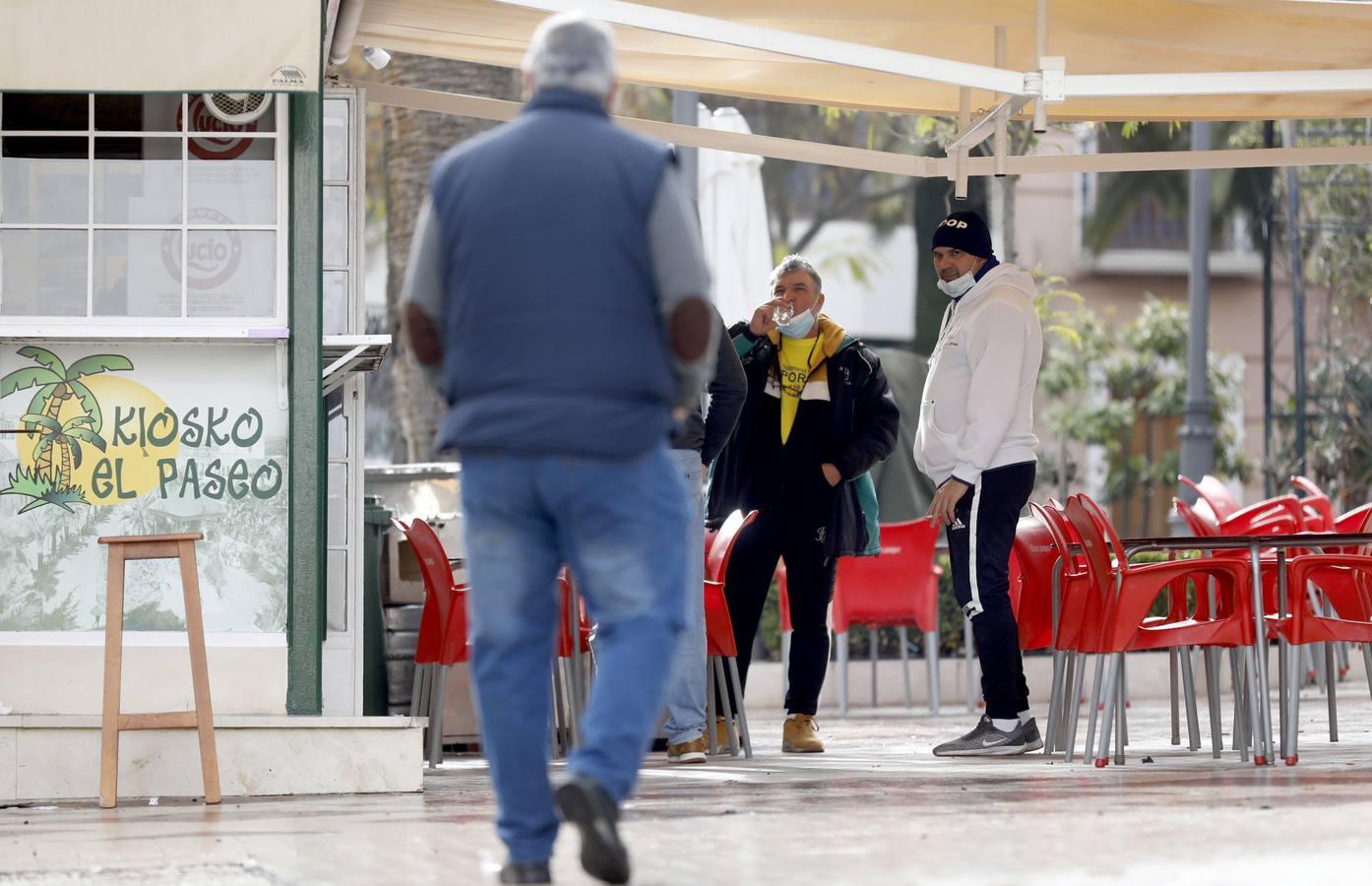 La vida cotidiana en Aguilar tras perder la cruz, en imágenes