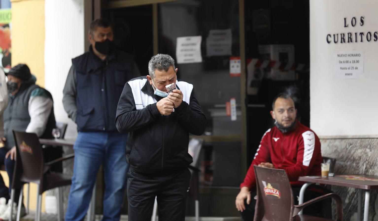 La vida cotidiana en Aguilar tras perder la cruz, en imágenes