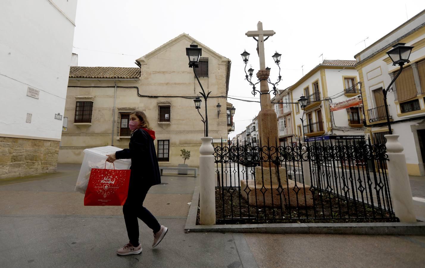 La vida cotidiana en Aguilar tras perder la cruz, en imágenes