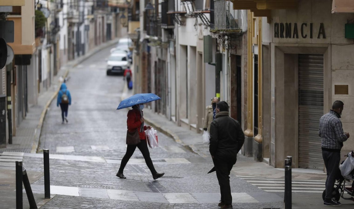 La vida cotidiana en Aguilar tras perder la cruz, en imágenes