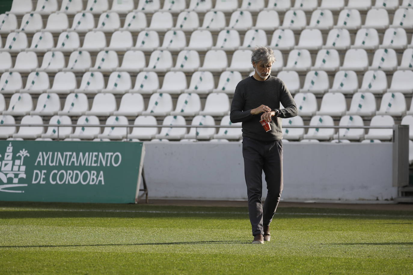 El silencio de El Arcángel vacío en el Córdoba CF - Yeclano, en imágenes