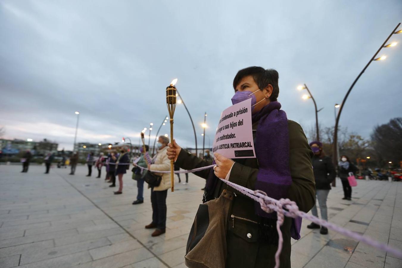 La concentración de la Plataforma contra la Violencia a las Mujeres, en imágenes