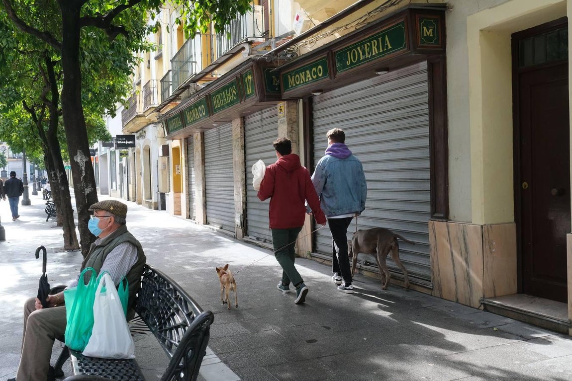 En imágenes, cierre de la actividad no esencial en Jerez