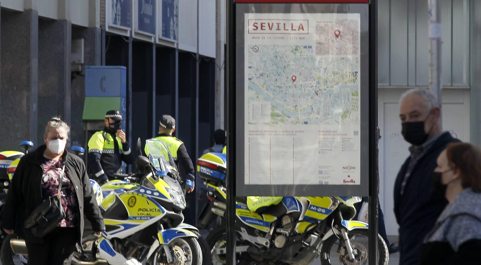 Las imágenes del ambiente que se vive en Sevilla con el cierre perimetral