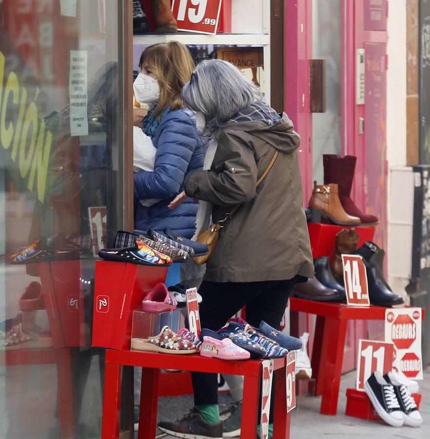 Las imágenes del ambiente que se vive en Sevilla con el cierre perimetral