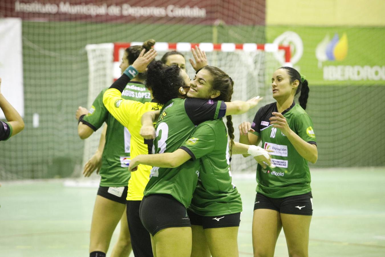 El partido de balonmano Adesal-Liberbank Gijón, en imágenes