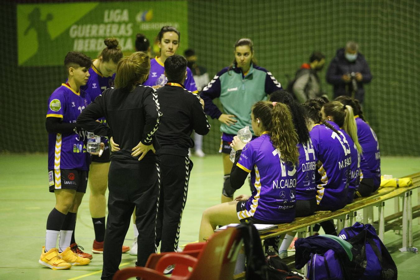 El partido de balonmano Adesal-Liberbank Gijón, en imágenes