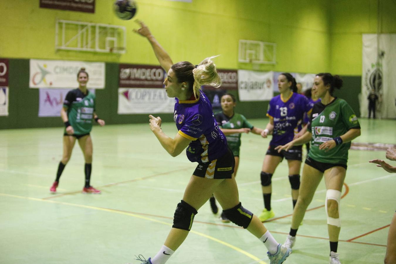 El partido de balonmano Adesal-Liberbank Gijón, en imágenes