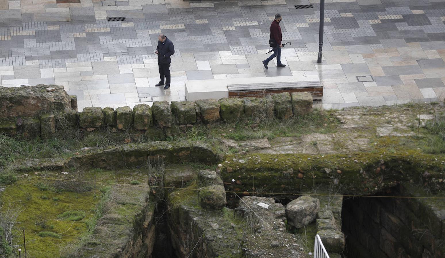 El abandono del Templo Romano, en imágenes