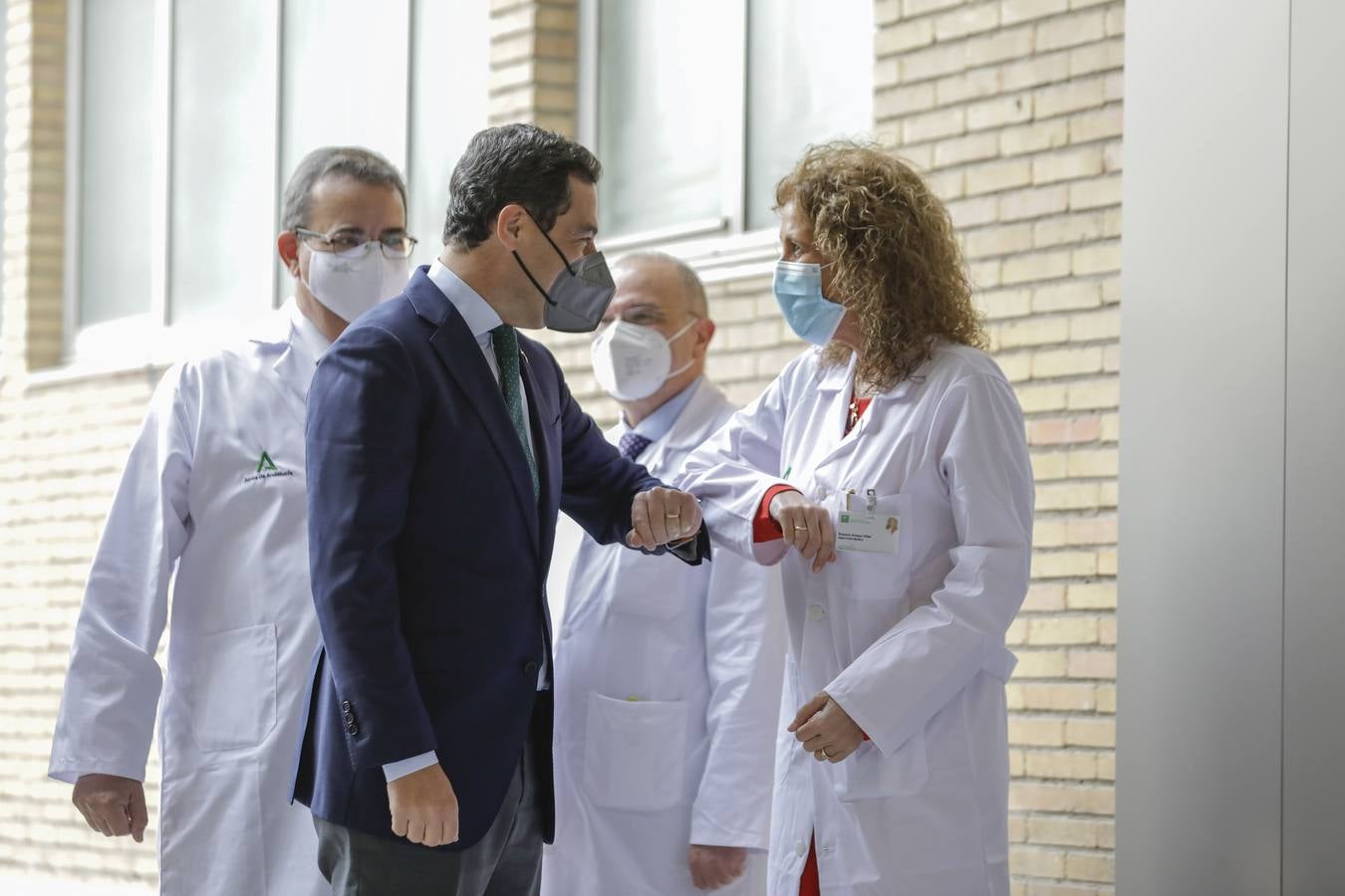 Juanma Moreno visita las nuevas instalaciones del Hospital Infantil del Virgen del Rocío