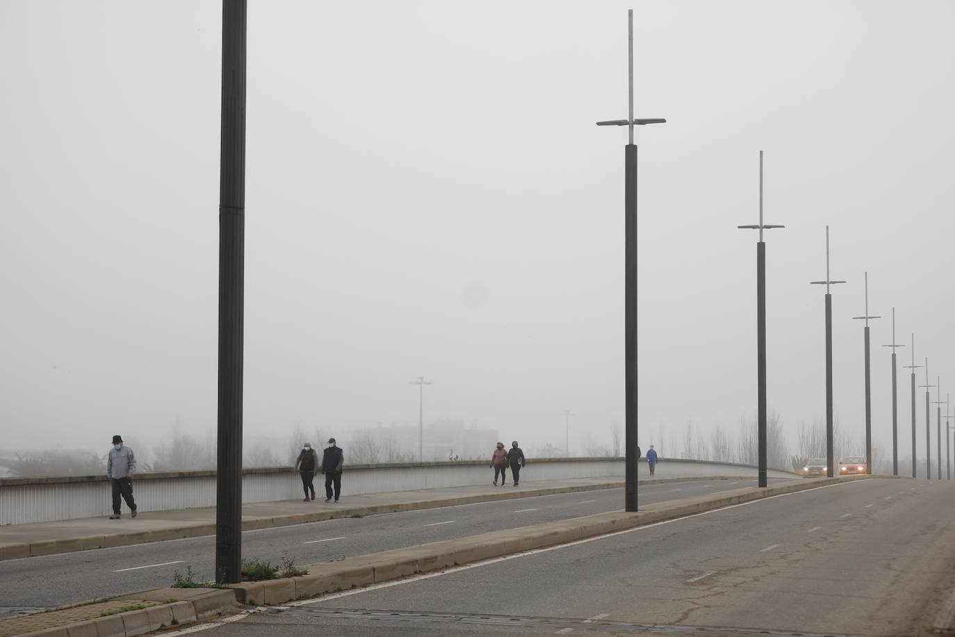 En imágenes, la mañana de niebla en Córdoba