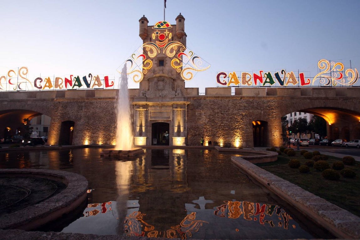 Iluminación en las Puertas de Tierra (2009)