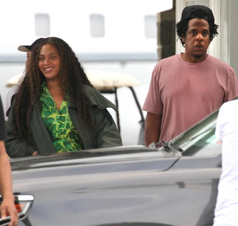 Beyoncé. La cantante le regaló en 2012 a su esposo, el rapero Jay Z, un avión Bombardier Challenger 850 con capacidad para casi 20 pasajeros que costó 30 millones de dólares