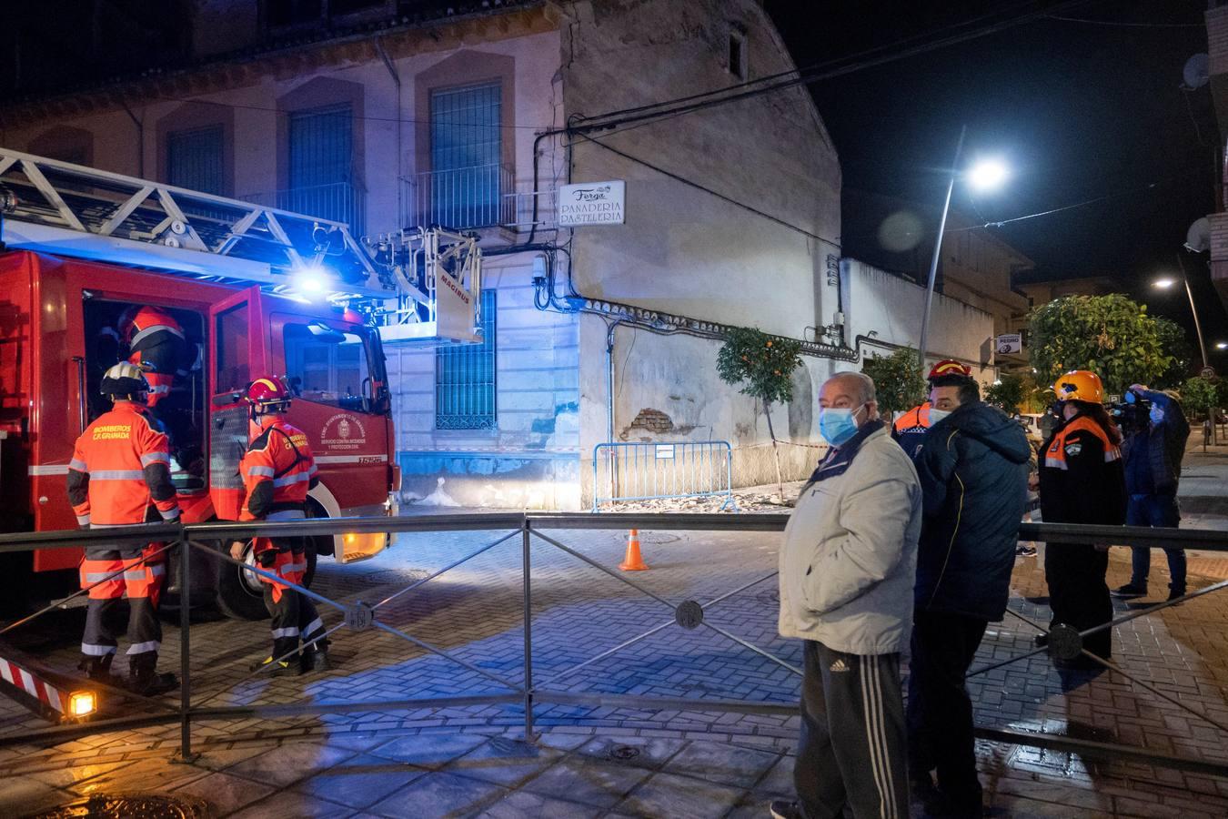 En imágenes, otra noche temblando en Granada por los terremotos