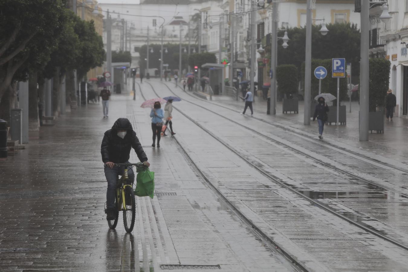 Primer día de cierre de la actividad no esencial en San Fernando