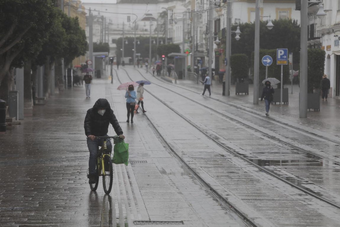 Primer día de cierre de la actividad no esencial en San Fernando