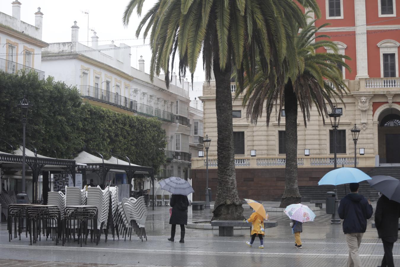 Primer día de cierre de la actividad no esencial en San Fernando