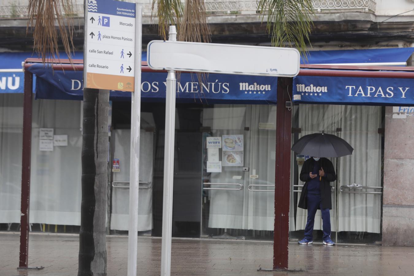 Primer día de cierre de la actividad no esencial en San Fernando