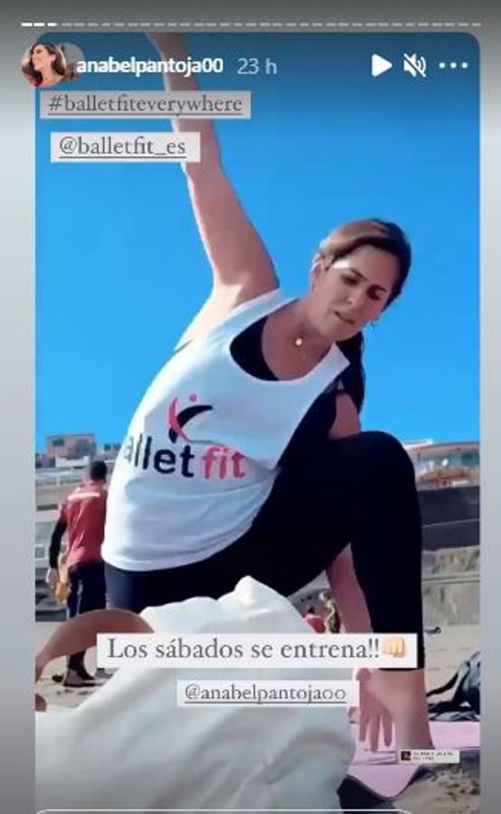 En Canarias. Después de la difícil semana que lleva Anabel Pantoja, la sobrinísima ha regresado a Canarias para desconectar en casa con su pareja. También ha aprovechado para ponerse en forma en la playa