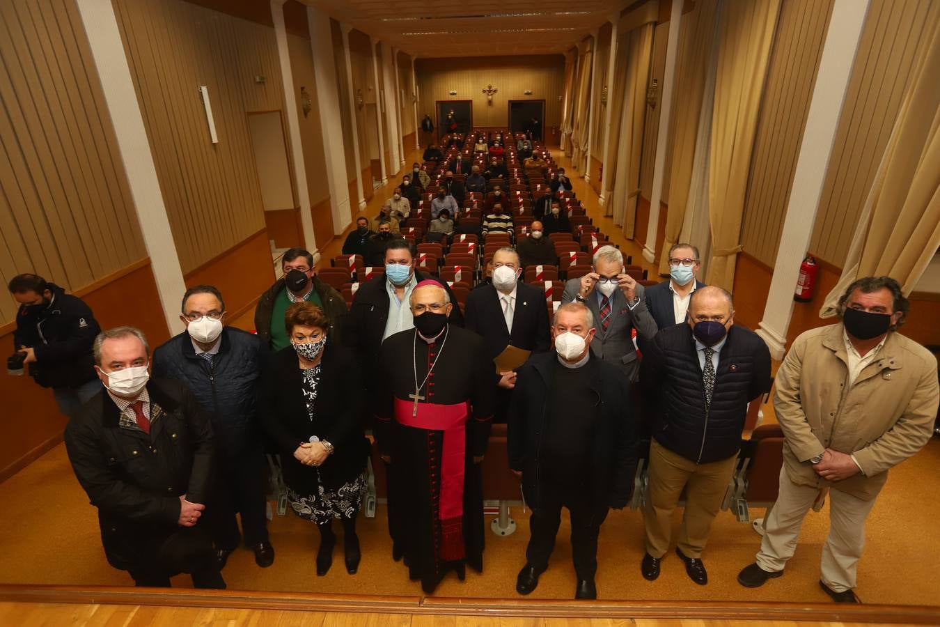 En imágenes, la asamblea de las hermandades y cofradías de Córdoba