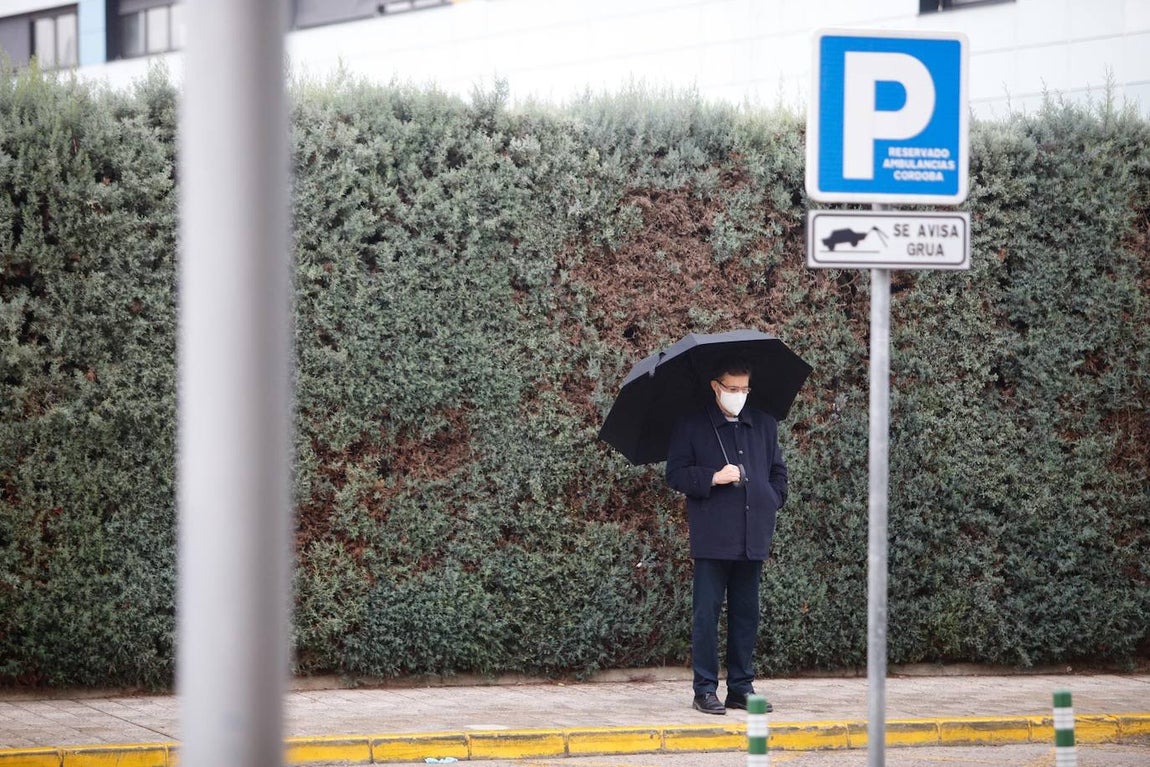 La alta actividad del Reina Sofía de Córdoba por el Covid-19, en imágenes