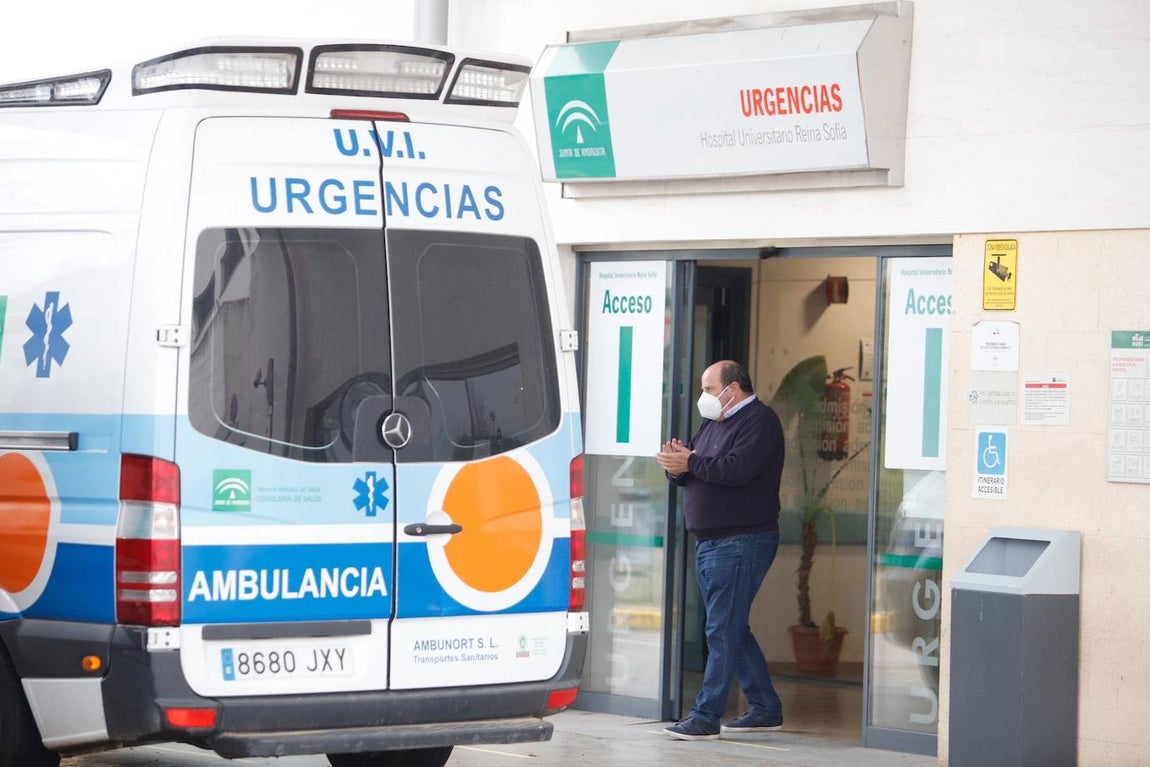 La alta actividad del Reina Sofía de Córdoba por el Covid-19, en imágenes