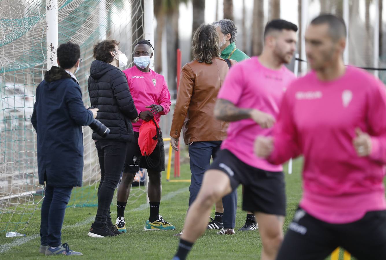 El primer día de Moussa Sidibé en el entreno del Córdoba CF, en imágenes