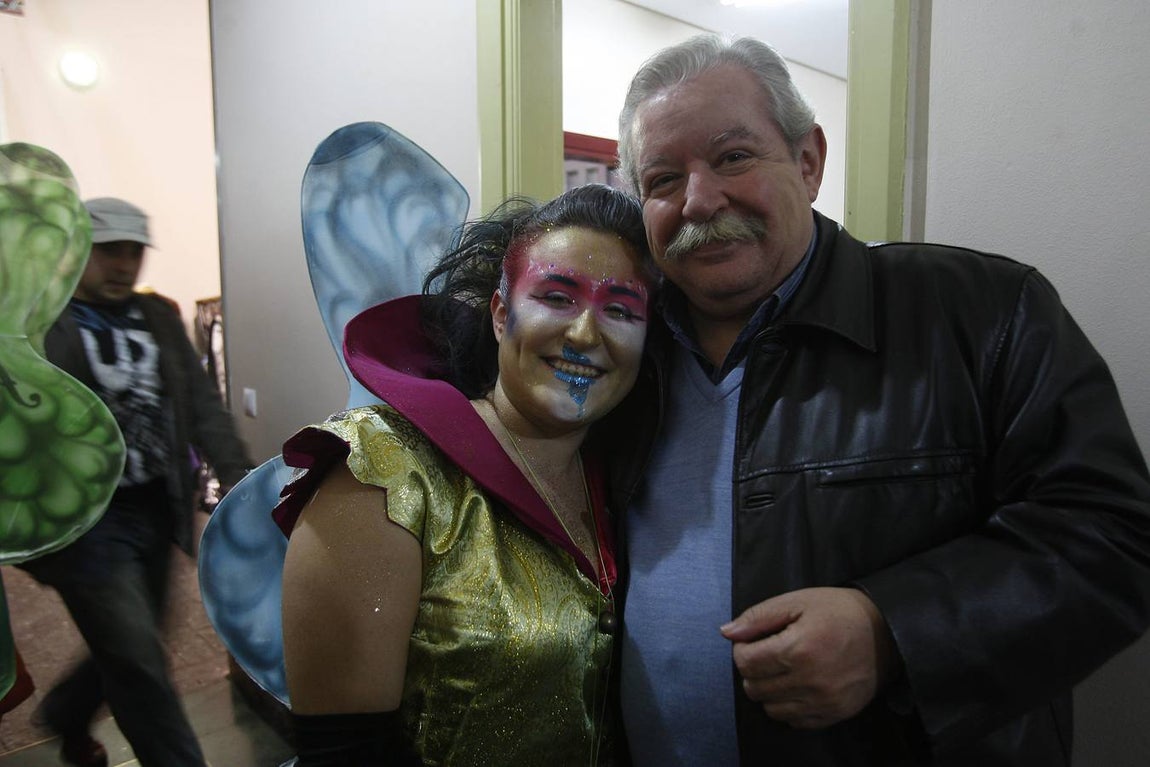 Lucha entre los Pardos, con el coro de Lucía frente (o al lado) del de Julio