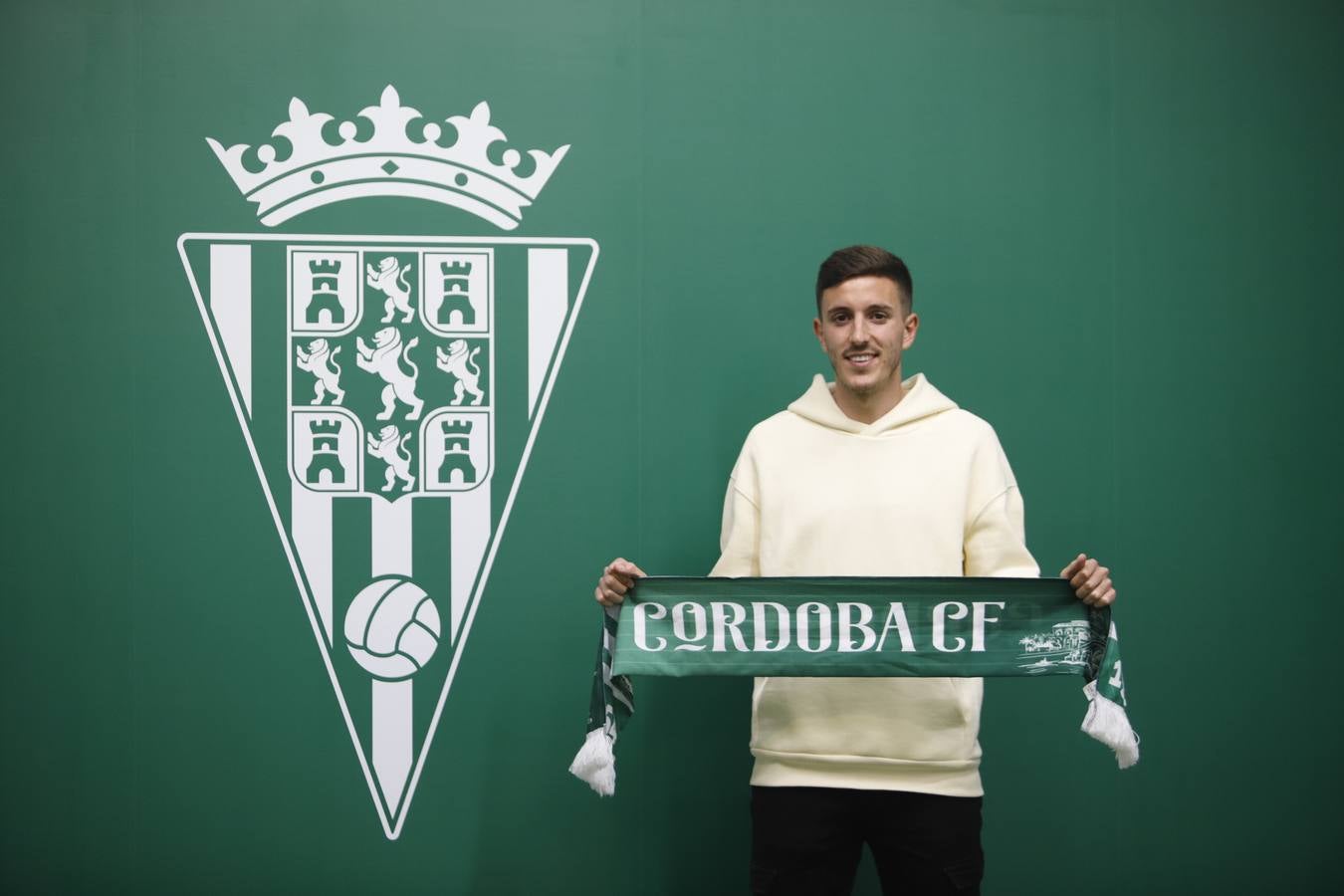 La presentación de Alberto Ródenas en el Córdoba CF, en imágenes