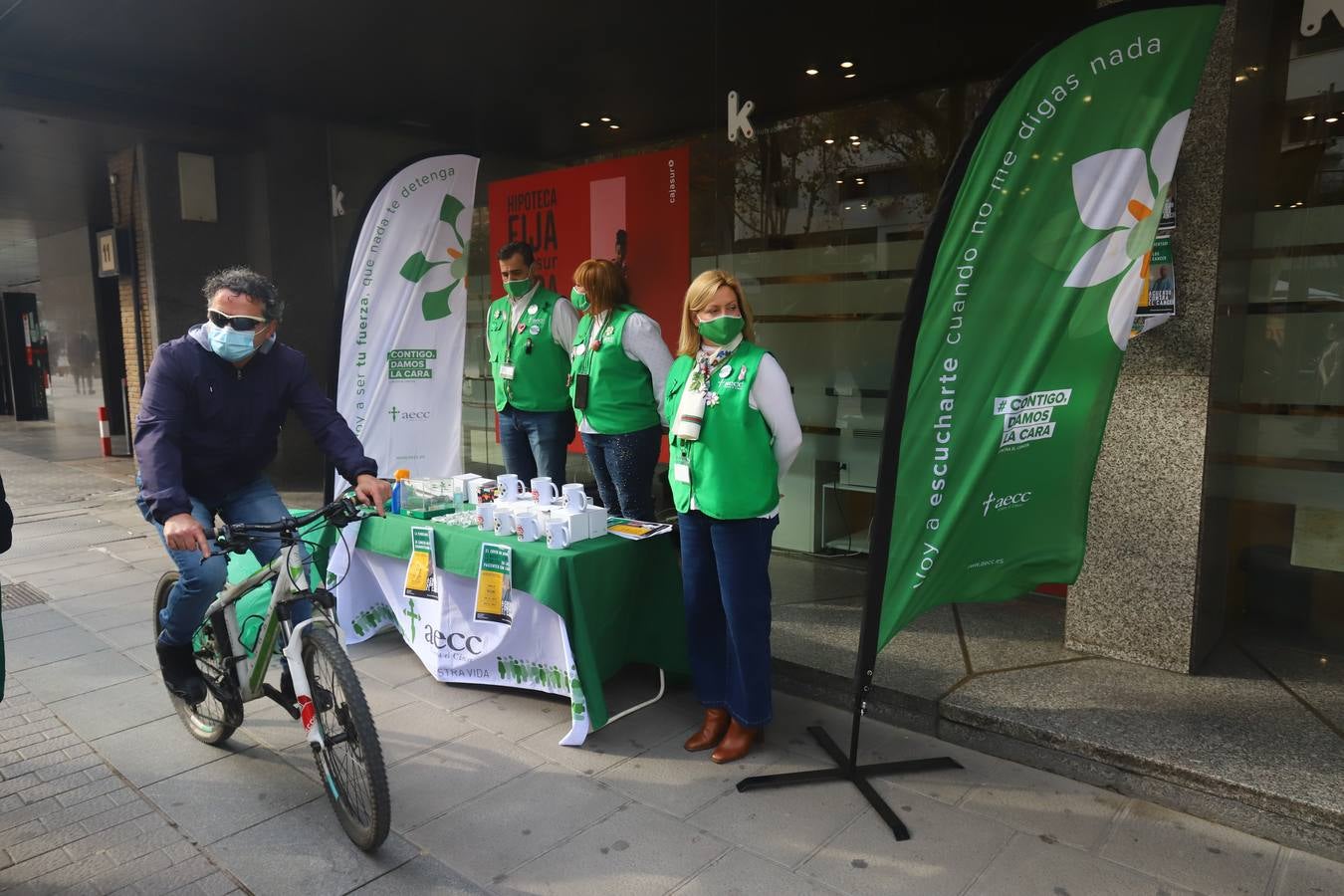 El Día Mundial contra el Cáncer en Córdoba, en imágenes