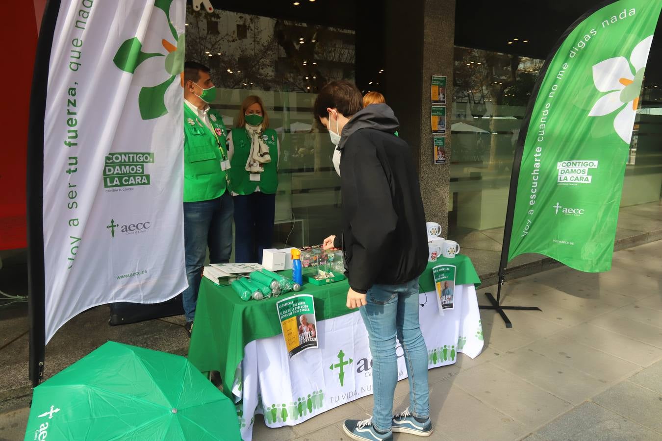 El Día Mundial contra el Cáncer en Córdoba, en imágenes