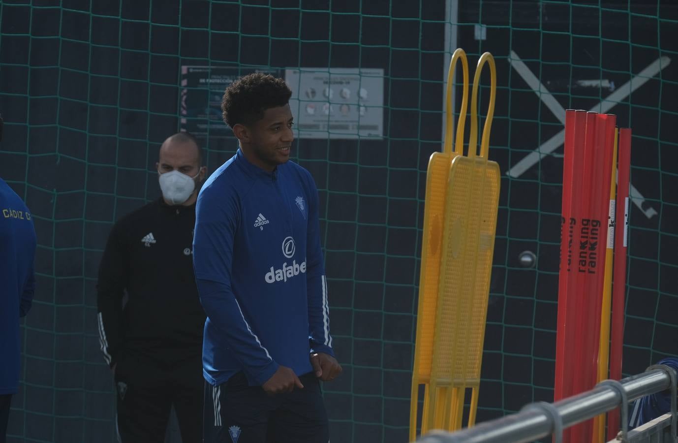 FOTOS: El Cádiz CF ya entrena con sus dos nuevos refuerzos