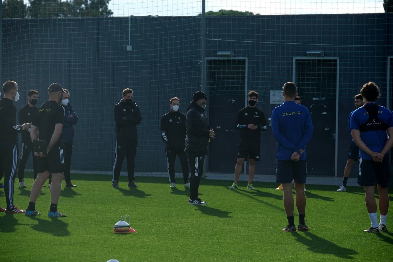 FOTOS: El Cádiz CF ya entrena con sus dos nuevos refuerzos