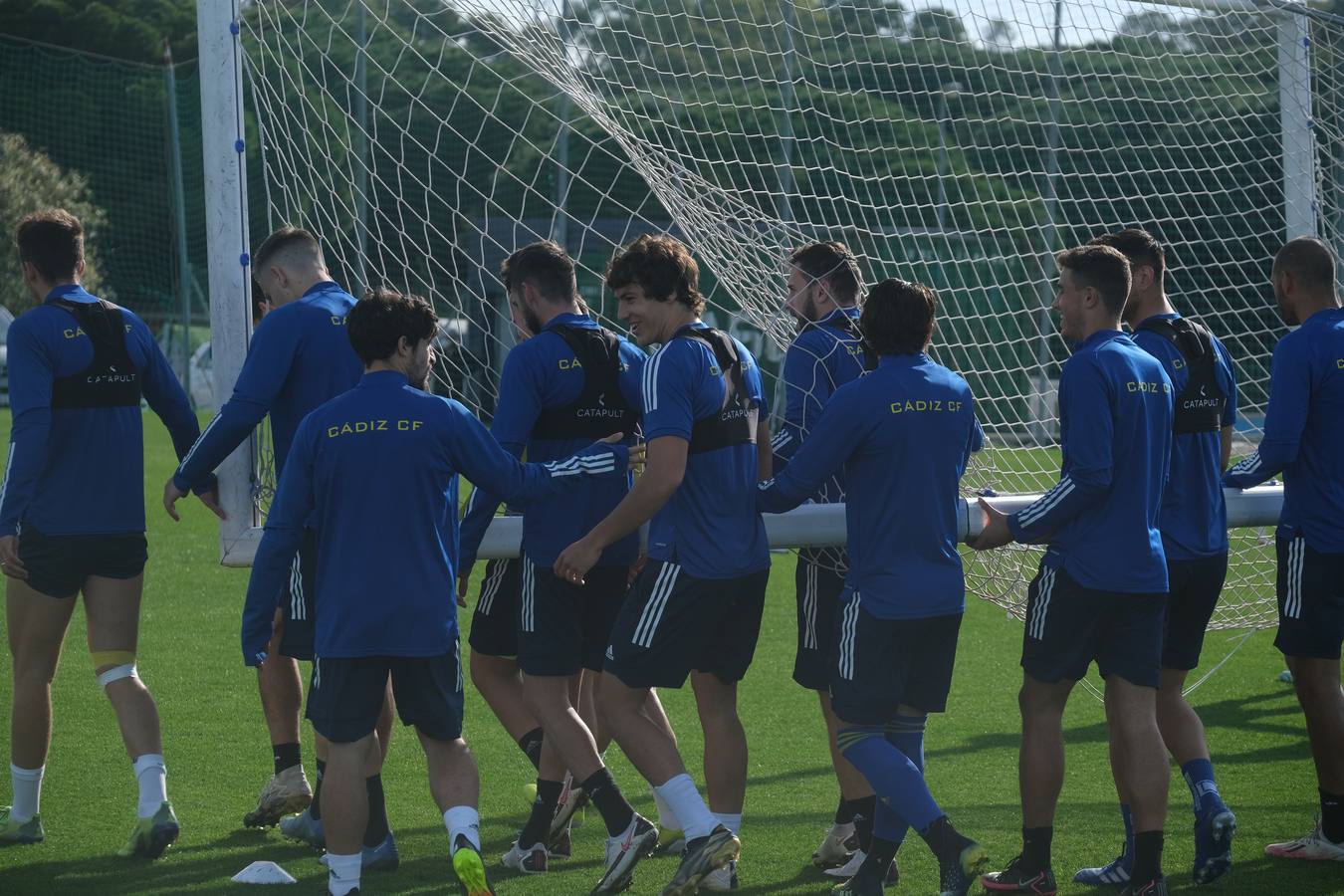 FOTOS: El Cádiz CF ya entrena con sus dos nuevos refuerzos