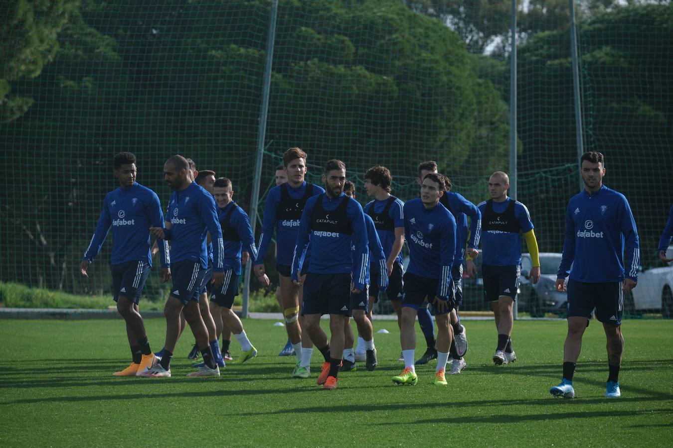 FOTOS: El Cádiz CF ya entrena con sus dos nuevos refuerzos