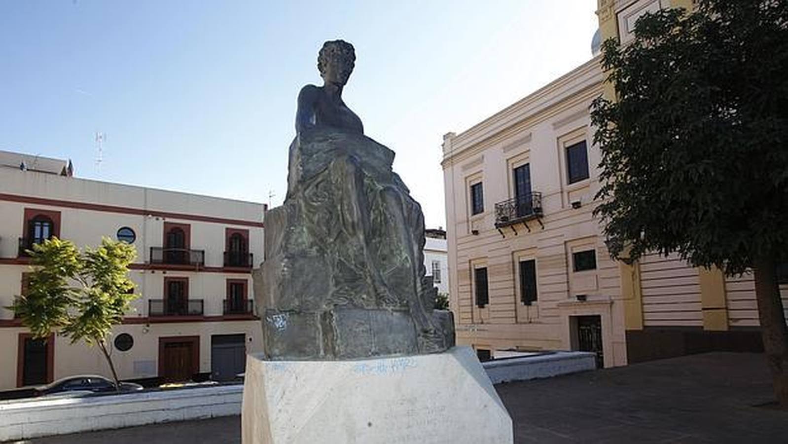 Fotogalería: Ataques al patrimonio en Sevilla