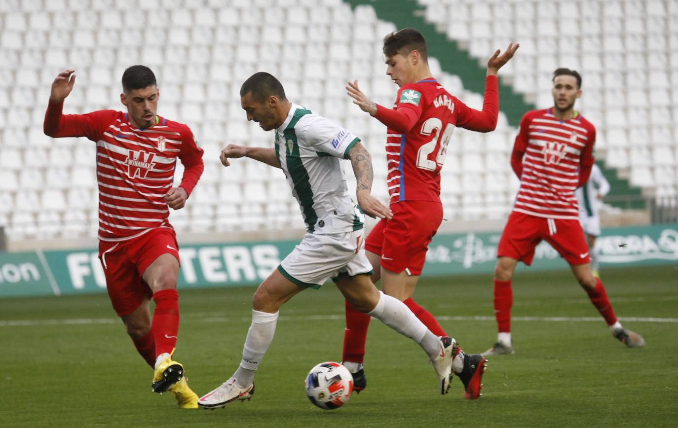 En imágenes, las mejores jugadas del Córdoba CF - Recreativo Granada