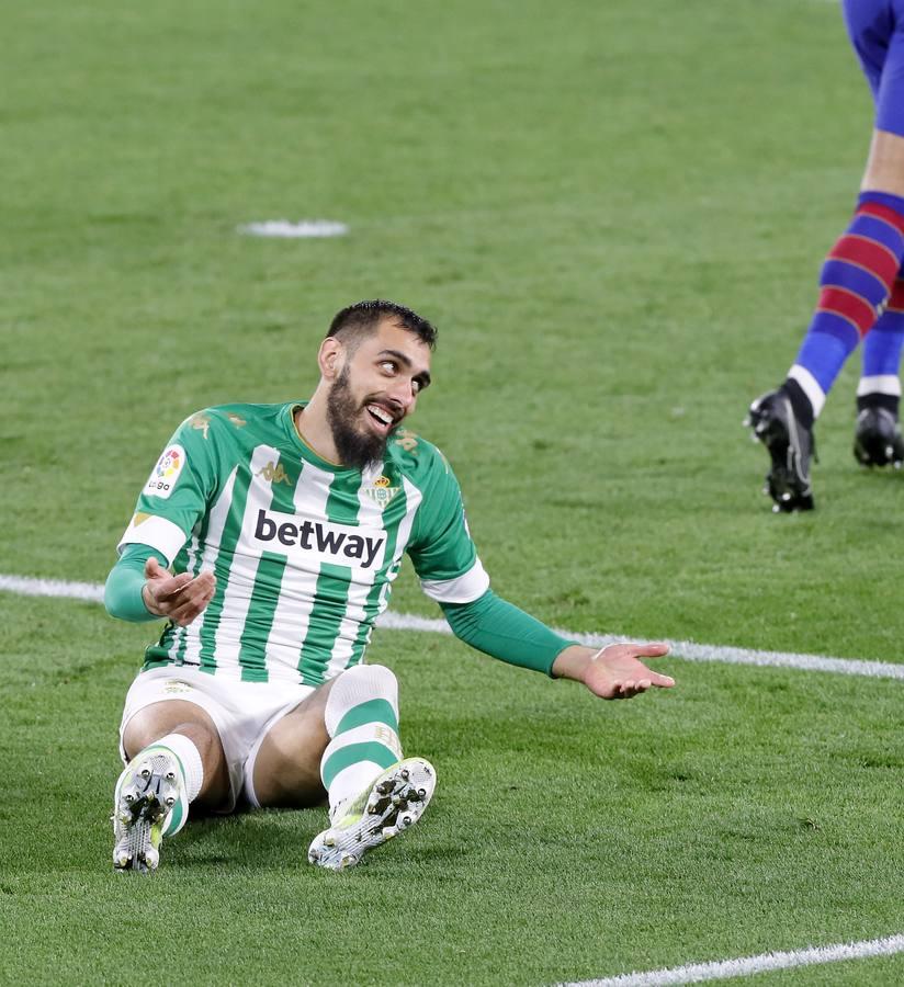 Las mejores imágenes del partido entre el Betis y el Barcelona