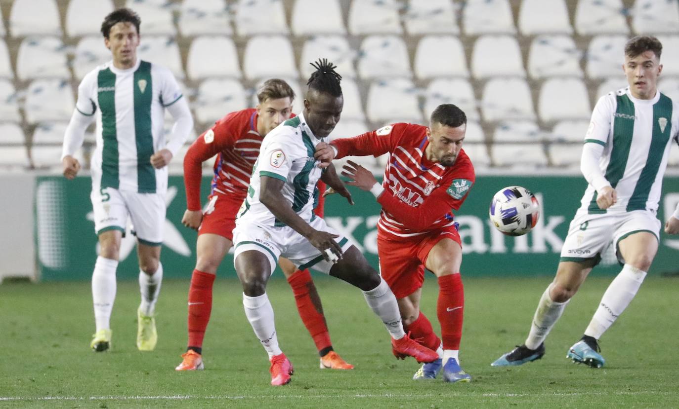 En imágenes, las mejores jugadas del Córdoba CF - Recreativo Granada