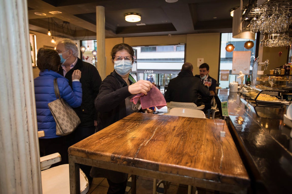 En imágenes: el día 1 de los bares vascos tras recibir el visto bueno de la Justicia