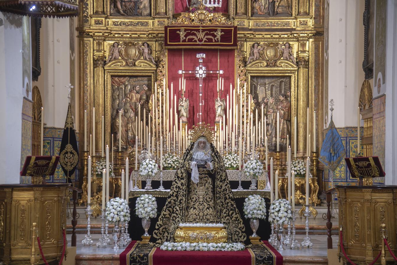 La veneración de la Soledad de SAn Lorenzo