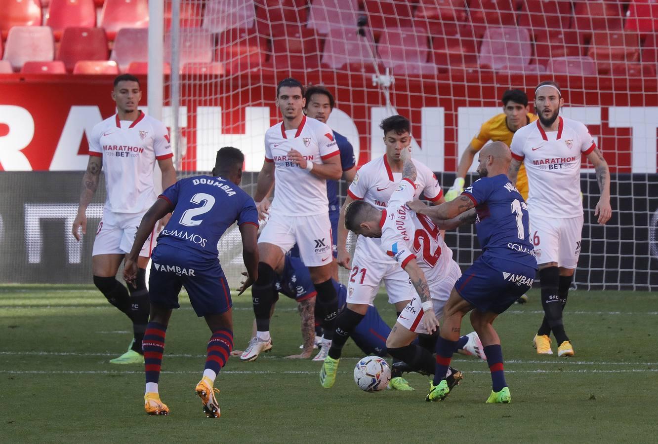 Las mejores imágenes del partido entre el Sevilla F.C. y el Huesca