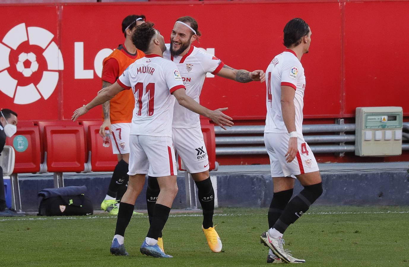 Las mejores imágenes del partido entre el Sevilla F.C. y el Huesca