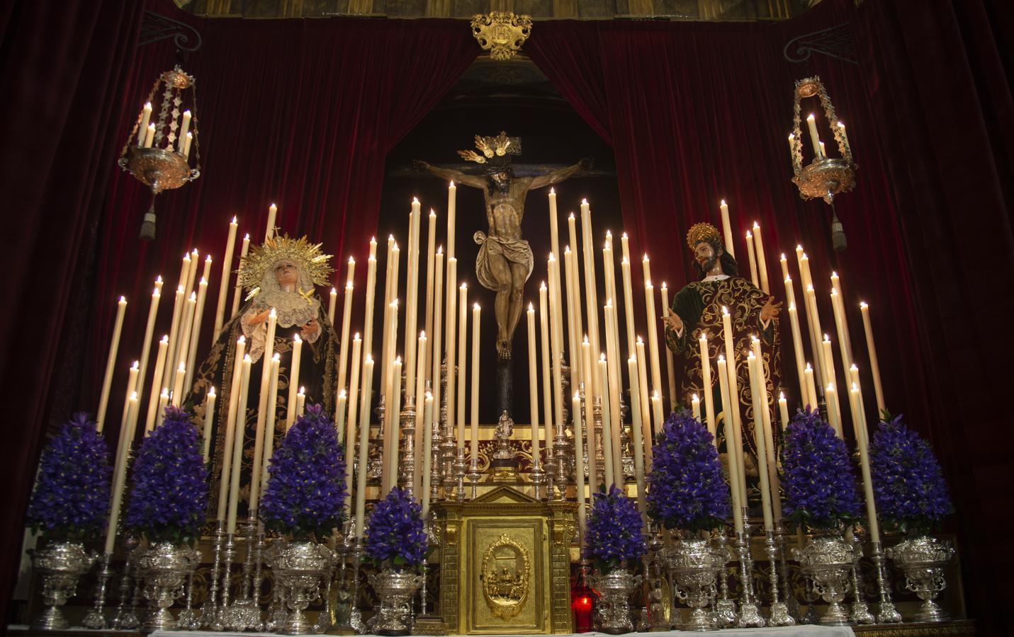 Altar de quinario del Cristo de la Salud de la Carretería