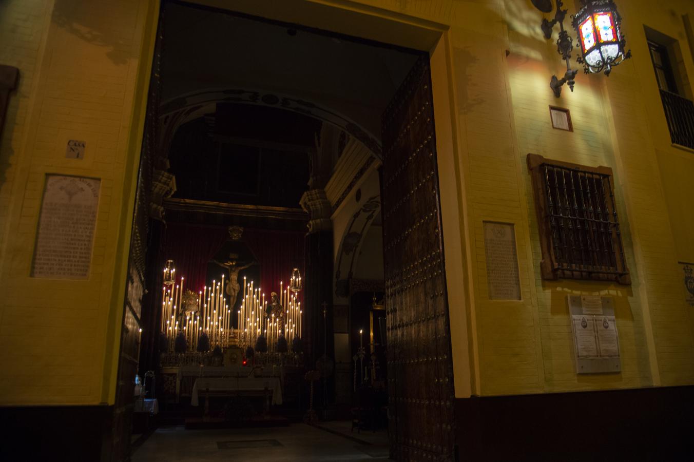 Altar de quinario del Cristo de la Salud de la Carretería