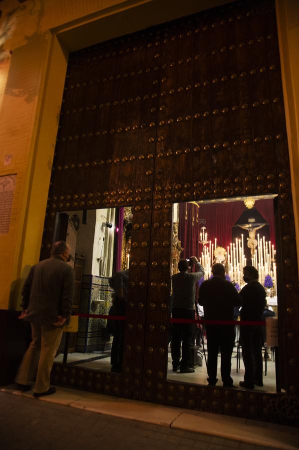 Altar de quinario del Cristo de la Salud de la Carretería