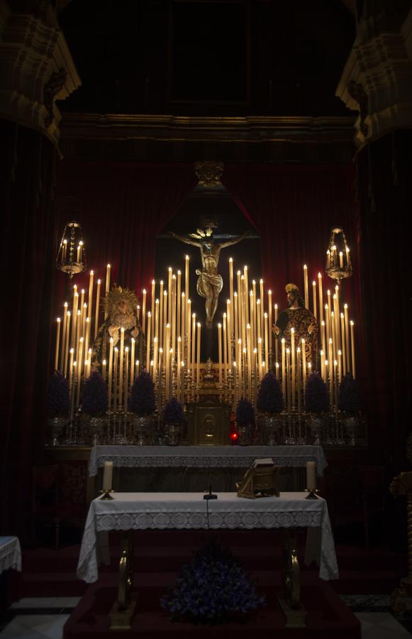 Altar de quinario del Cristo de la Salud de la Carretería