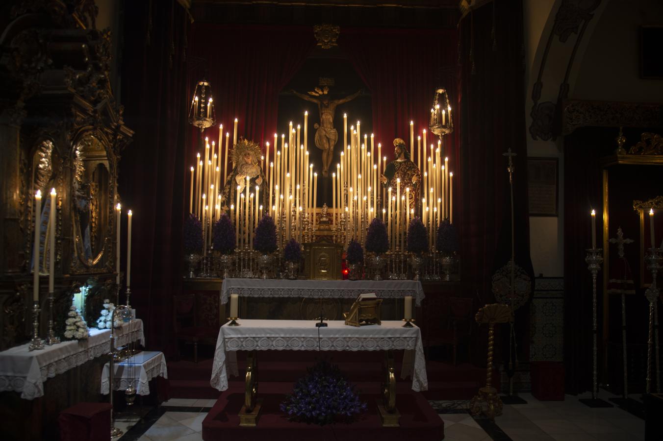 Altar de quinario del Cristo de la Salud de la Carretería