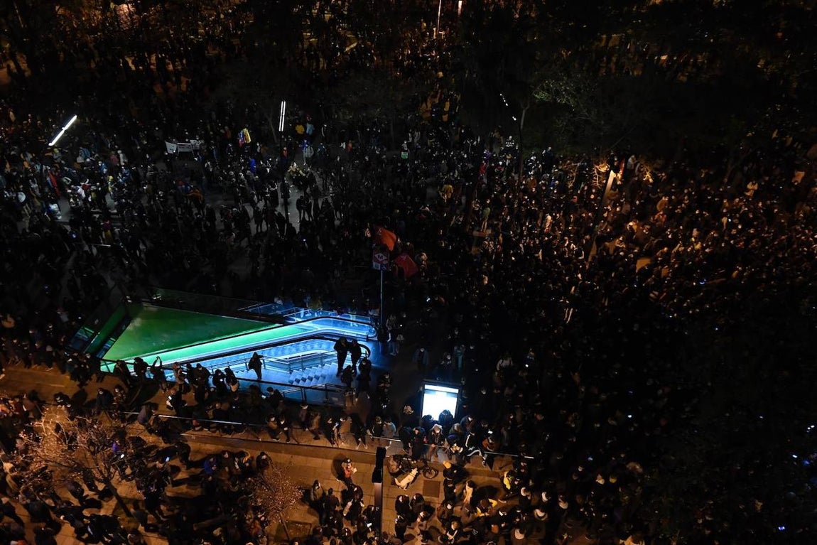 En imágenes: violencia y disturbios en Barcelona en una manifestación en contra de la entrada en prisión de Pablo Hasel